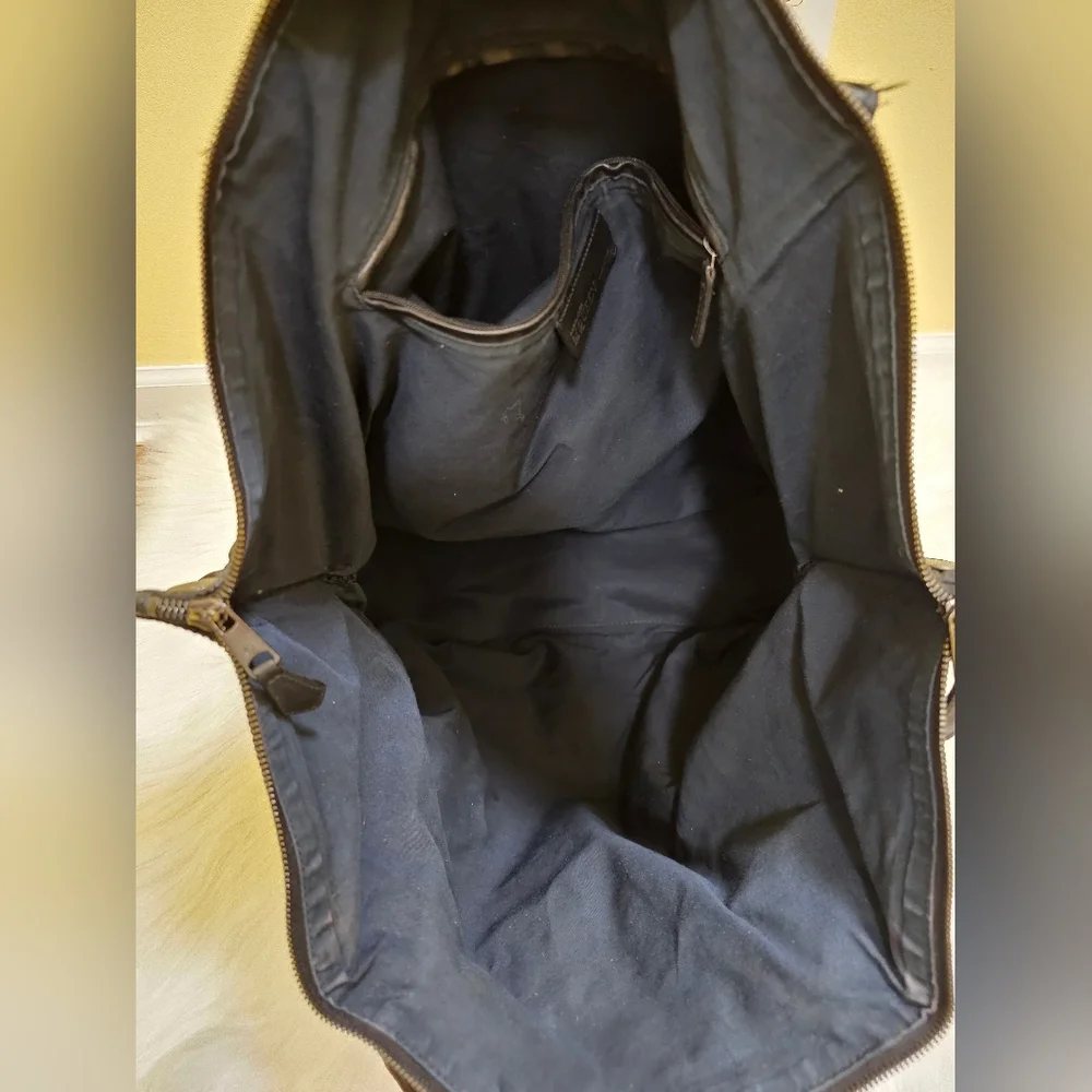 🎉🎉🎉HOST PICK🎉🎉🎉Alexander McQueen - Faithful De-Manta Tote - Picture 12 of 17